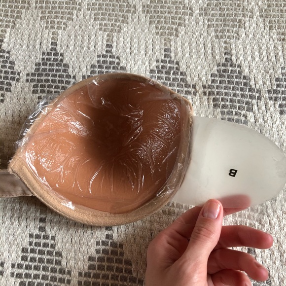 Aerie backless push up sticky bra - Picture 4 of 5